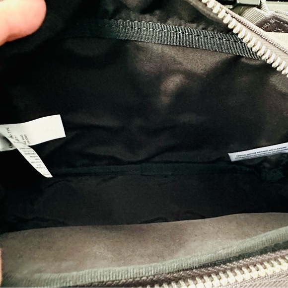 Calvin Klein Belt Bag + Leather Card Case (Bundle) - Picture 3 of 3